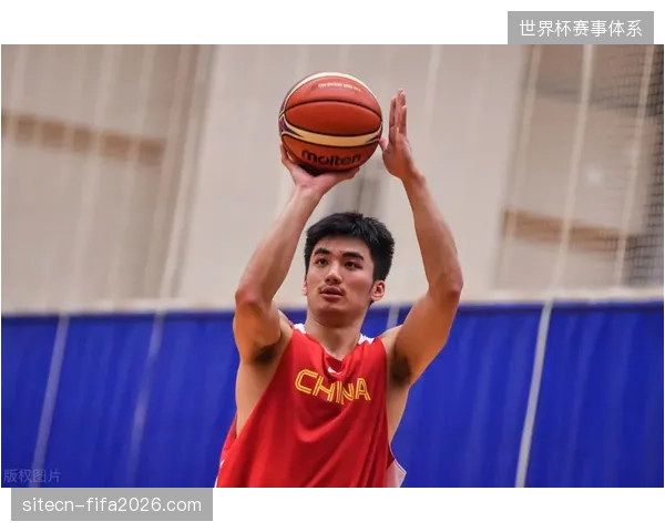 加图索着眼未来进行阵容换血，巴黎圣日耳曼中场维拉蒂落选附加赛大名单